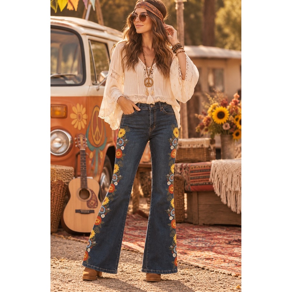 Ashley Mason Premium Floral Embroidered Flare Jeans Blue Medium Wash 9/29 Daisy